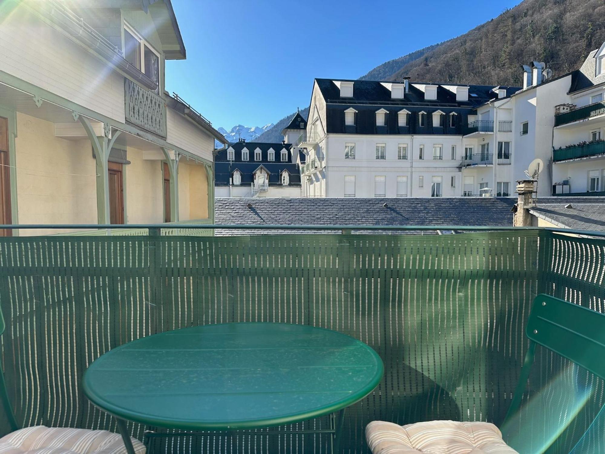 Apartamento Sacaron24, T2 Bis, Centre Luchon, Wifi, Parking Bagnères-de-Luchon Exterior foto